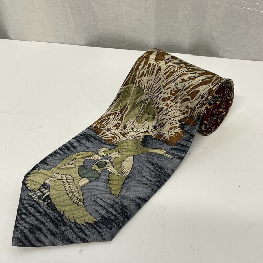Frontier Neckties Tie Dog Duck Hunting 100% Silk‎ Como House